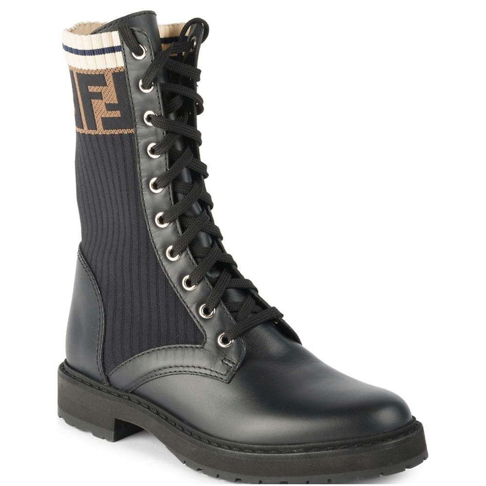 Fendi boots excellent condition. Never worn outside.